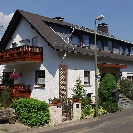 Apartment Cosy With Private Garden In In The Sauerland